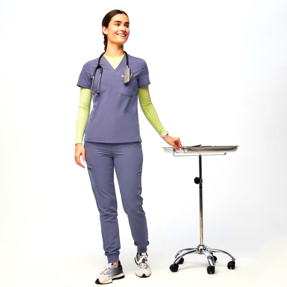 FIGS Catarina One-Pocket Scrub Top in Space Navy